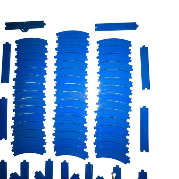 Vtg Thomas the Train Trackmaster 78Pc Elevated Curved Straight Start Stop Switch - Picture 3 of 5